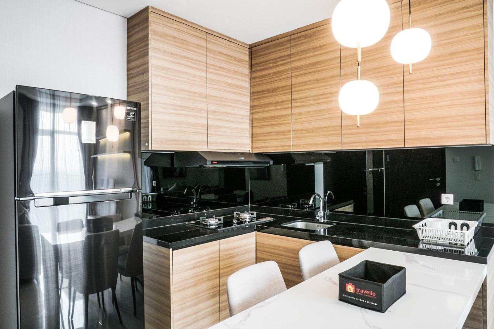 2br Luxury Modern Ciputra International By Travelio Appartement